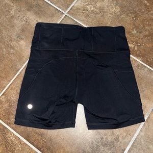 Lulu lemon biker shorts with pockets